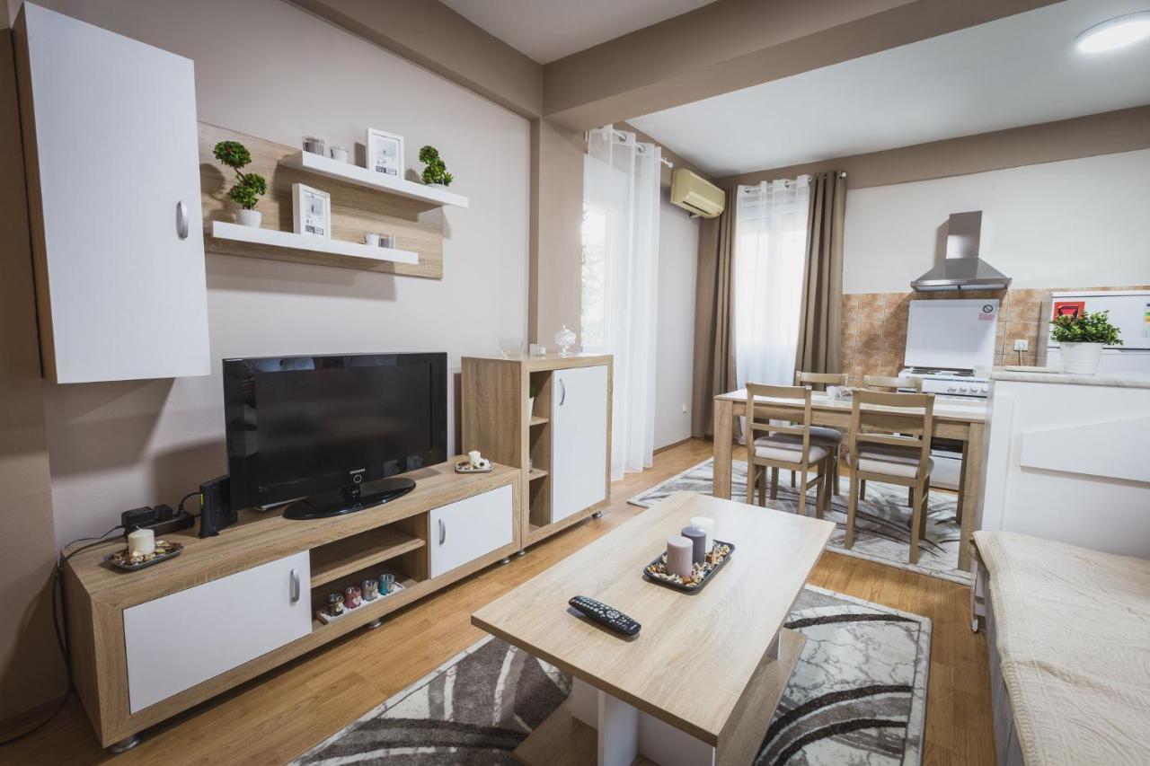 Axios Apartment Gevgelija Eksteriør billede