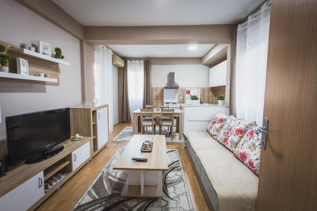 Axios Apartment Gevgelija Eksteriør billede