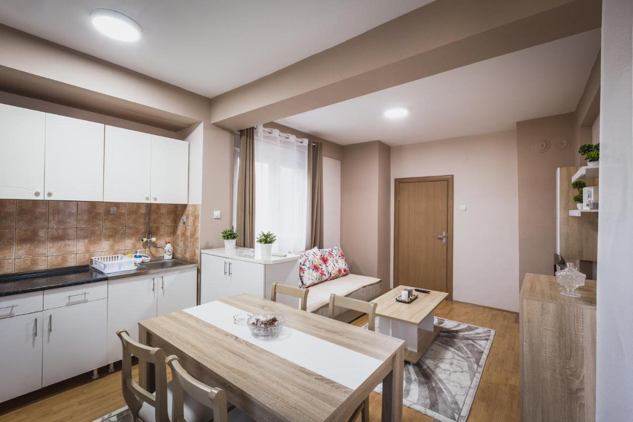 Axios Apartment Gevgelija Eksteriør billede