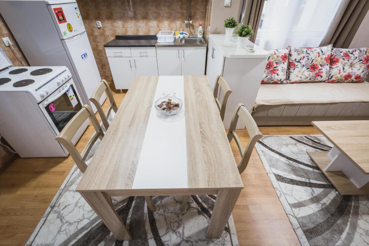 Axios Apartment Gevgelija Eksteriør billede