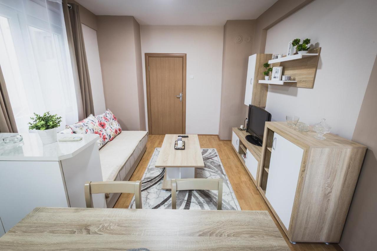 Axios Apartment Gevgelija Eksteriør billede