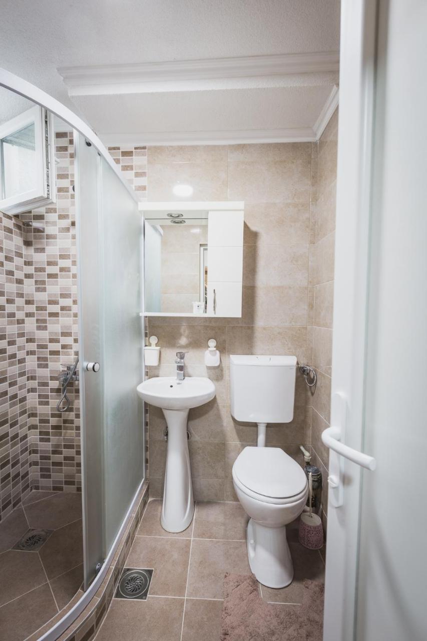 Axios Apartment Gevgelija Eksteriør billede